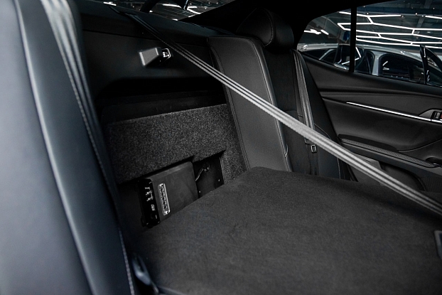 Корпус сабвуфера стелс Toyota Camry XV70/80 на два динамика 10" в багажник